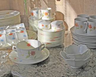 Mikasa Little Flower Dishware