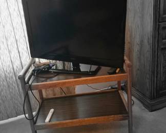 TV by Seiki and Stand