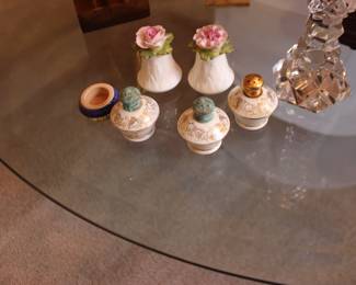 Decorator S & P and Flowers