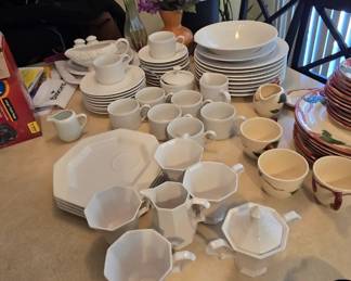 Majestic Ware by Oneida Dishes