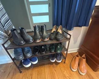 Ladies Boots & Shoes 8-8.5