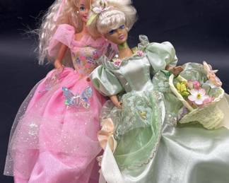 Barbie Style Fashion Dolls in Green & Pink Dresses