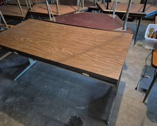 Rectangle classroom table