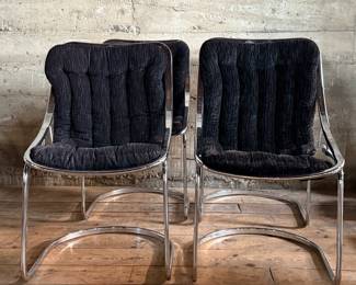 This lot features a set of four (4) cantilever dining chairs, believed to be by Gastone Rinaldi for Rima circa 1970s. Each chair measures, 33.5” H x 19.5” W x 24” D.
