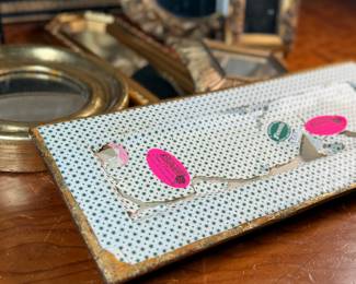 This lot features a wonderful collection of smaller sized antique mirrors in different sizes, all in good overall condition.
