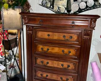 Christmas, train, dresser