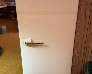 The holy grail of Vintage Fridges, need we say more?  Works perfect!!  Was unplugged and in-used for decades!  Cools like a charm in under 3 minutes flat!!!  Solid everything and no rust!