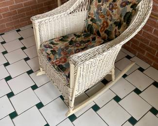 Solid heavy 50 kept indoor rocker