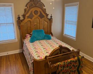 Early 1800s chestnut bedroom set 