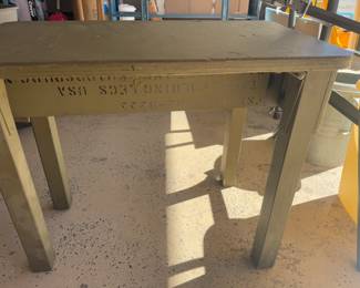 Small Vietnam war,  army issue table