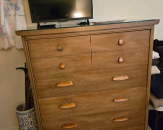 Art Deco dresser