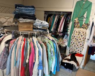 All vintage clothing on the rounder 