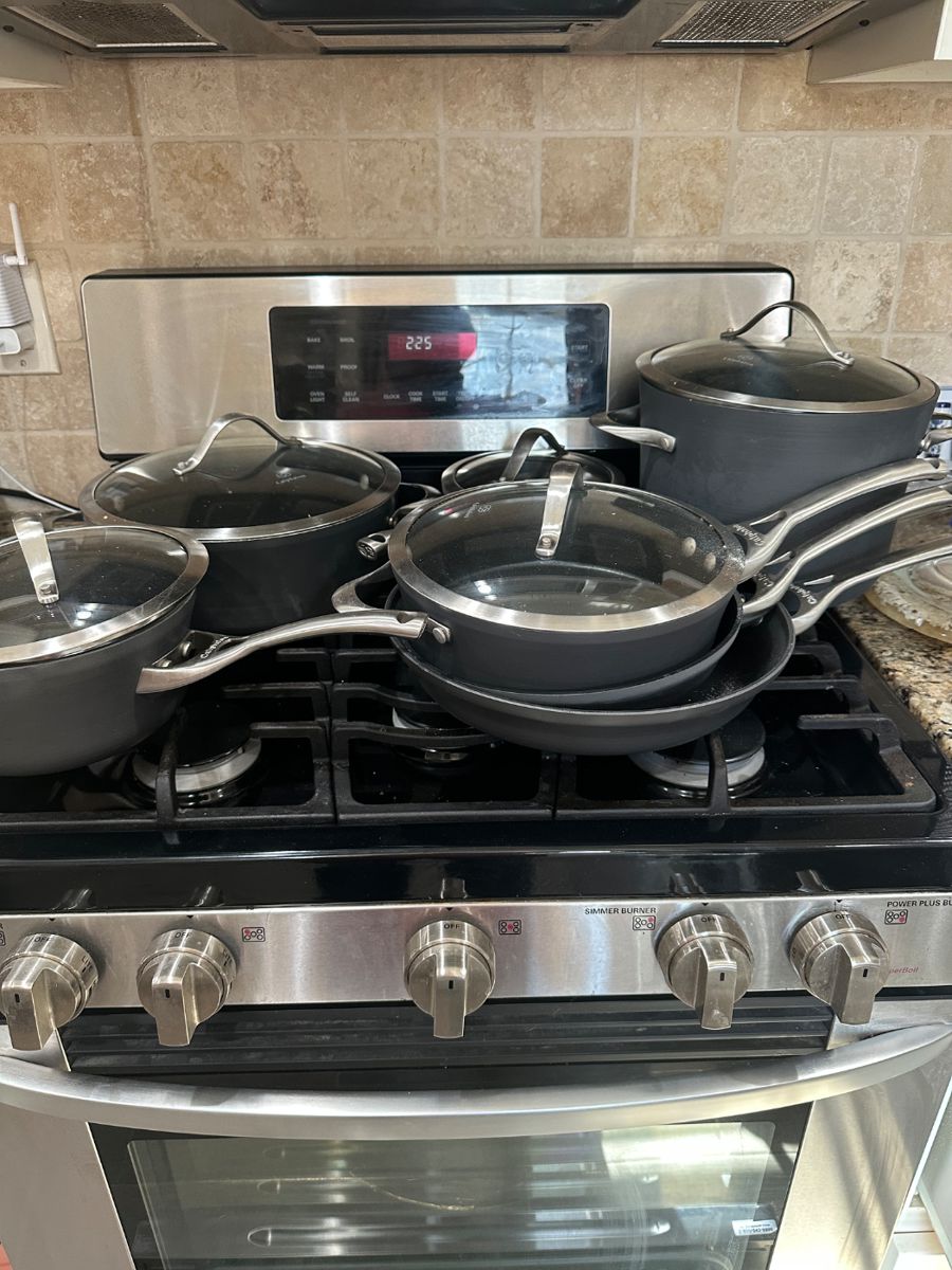 WONDERFUL CALPHALON POTS AND PANS 