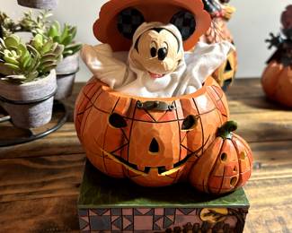Disney Traditions Jim Shore Mickey Mouse Beware of the Pumpkin Patch