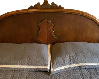 Full Bed Frame & Comforter Set with Shams