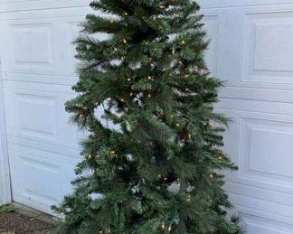 Pre-Lit 7 foot Christmas Tree with original box