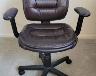 LEATHER OFFICE CHAIR $75