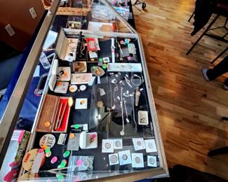 Gold silver and collectibles