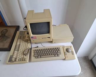Vintage Macintosh computer