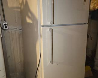 GE fridge