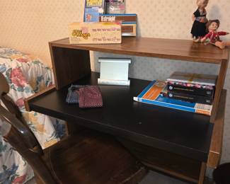 Small desk & chair