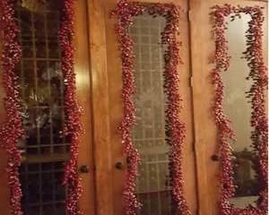 Frosted Red Berry Garland Holiday Decor Christmas Centerpiece Wreath Craft Display