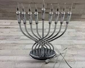 Electric Silver Menorah with Clear Flame Bulbs Hanukkah Candelabra Display