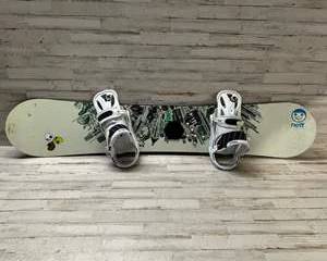 Burton Freestyle Snowboard 155cm with White Burton Bindings Neff City Graphic