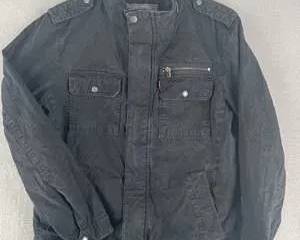 Levis Biker Jacket Women’s Medium Denim Cargo Pocket Full Zip Mock Neck Black