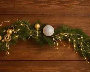 Elegant 5ft Christmas Garland Gold Ornaments Warm Lights Holiday Mantle Décor