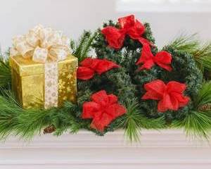 Set of 5 Lighted Christmas Wreaths with Red Bows Gold Gift Box Pine Garland Holiday Decor