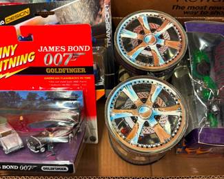 Johnny Lightning James Bond 007 Goldfinger