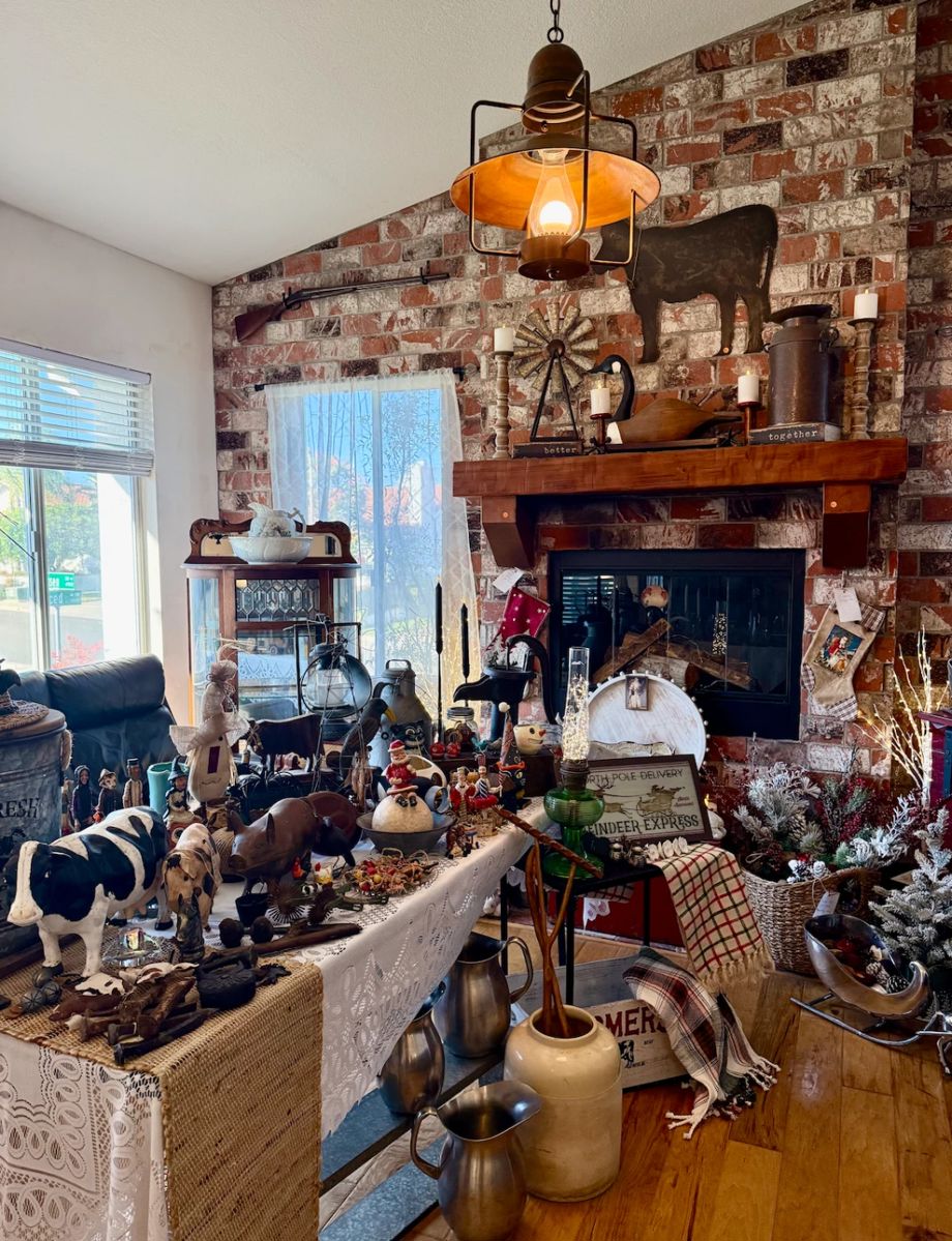 WELCOME TO OUR CHIC FARMHOUSE!