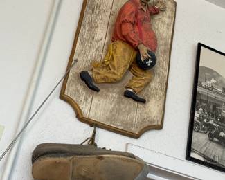 JACKIE GLEASON WOOD BOWLING SCULPTURE
