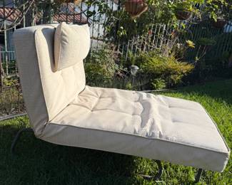 MCM VINTAGE LOUNGER - JUST NEEDS A BATH