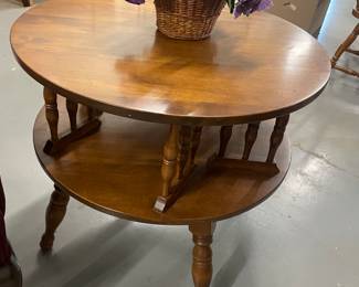 ROTATING WOOD SIDE TABLE - LIKE A BIG LAZY SUSAN !!