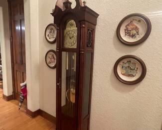RIDGEWAY GRANDFATHER CLOCK W/ MANUAL