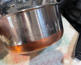 REVERE WARE LOVE THE COPPER BOTTOM PANS !!