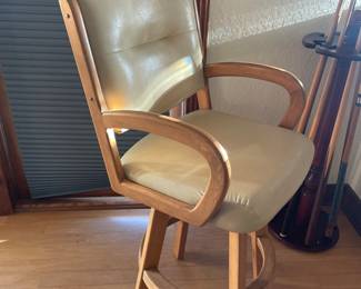 veryVERY COOL BAR STOOLS