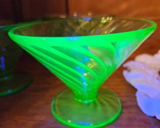 Federal Glass - Uranium Dessert Dish