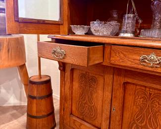 Wood engraved victorian style display cabinet