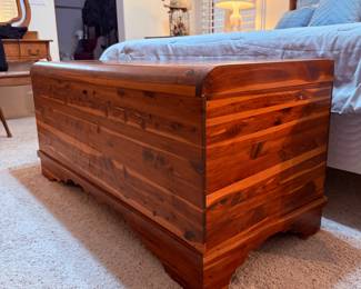 Wood chest