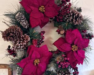 Holiday wreath