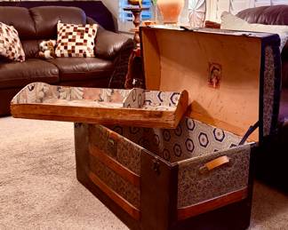 Vintage trunk with shelf