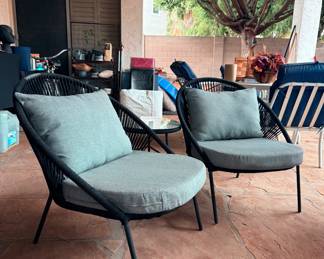 Outdoor lounge chairs