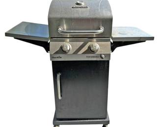 Compact CharBroil Outdoor Grill 