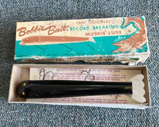 Vintage Bobbie Bait Muskie Lure
