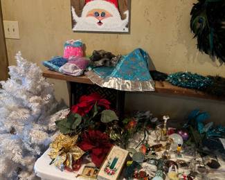 More Christmas decorations