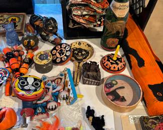 Vintage Halloween game, rattlers, pumpkins