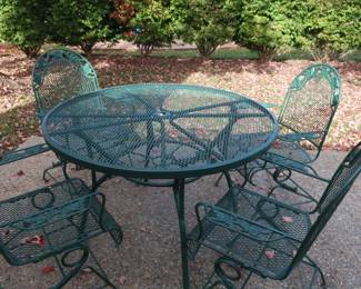 iron patio set with 4 chairs